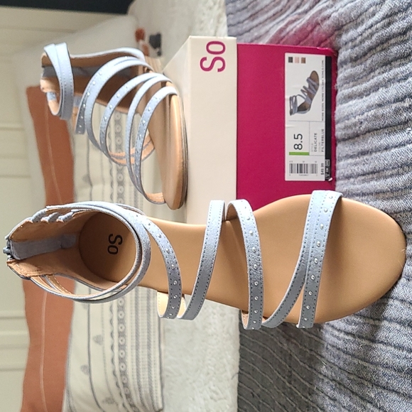 So Gladiator Flats - Picture 3 of 8